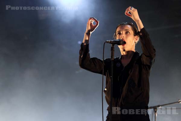 SAVAGES - 2015-08-16 - SAINT MALO - Fort de St Pere - Camille Berthomier